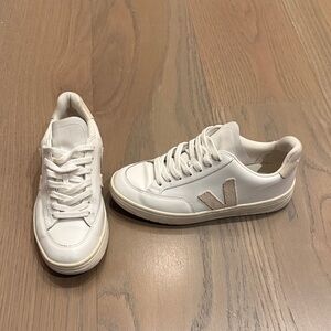 Veja V-12 White Leather Sneakers with Beige Suede V
